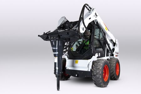 minicargador bobcat con martillo hidraulico 1